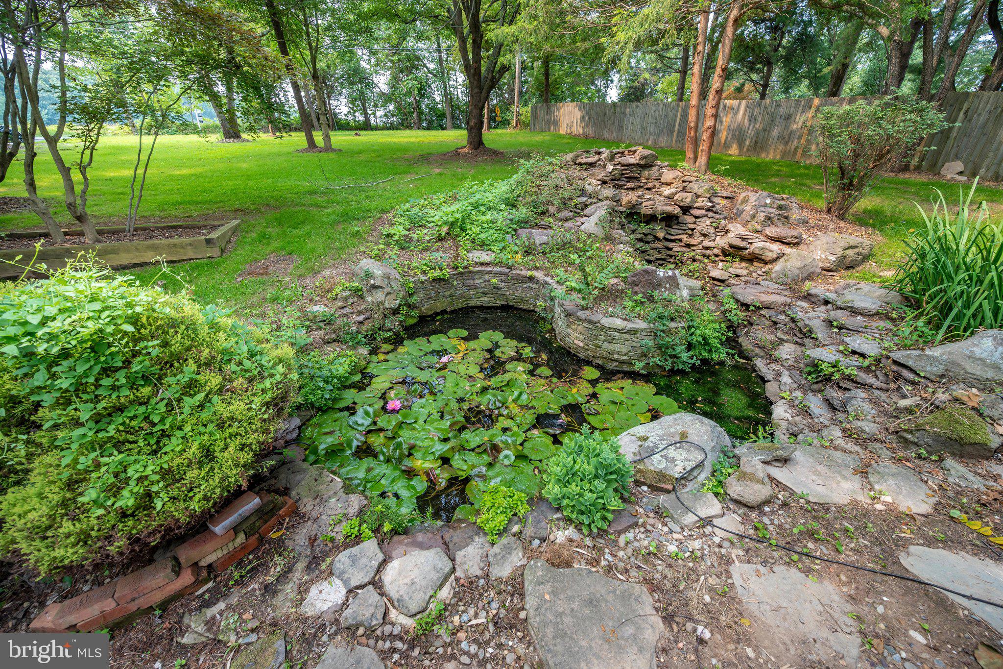 HICKORY HILL - Residential