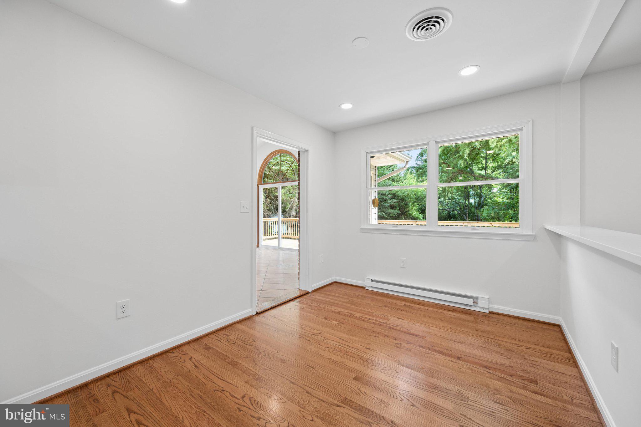 HICKORY HILL - Residential