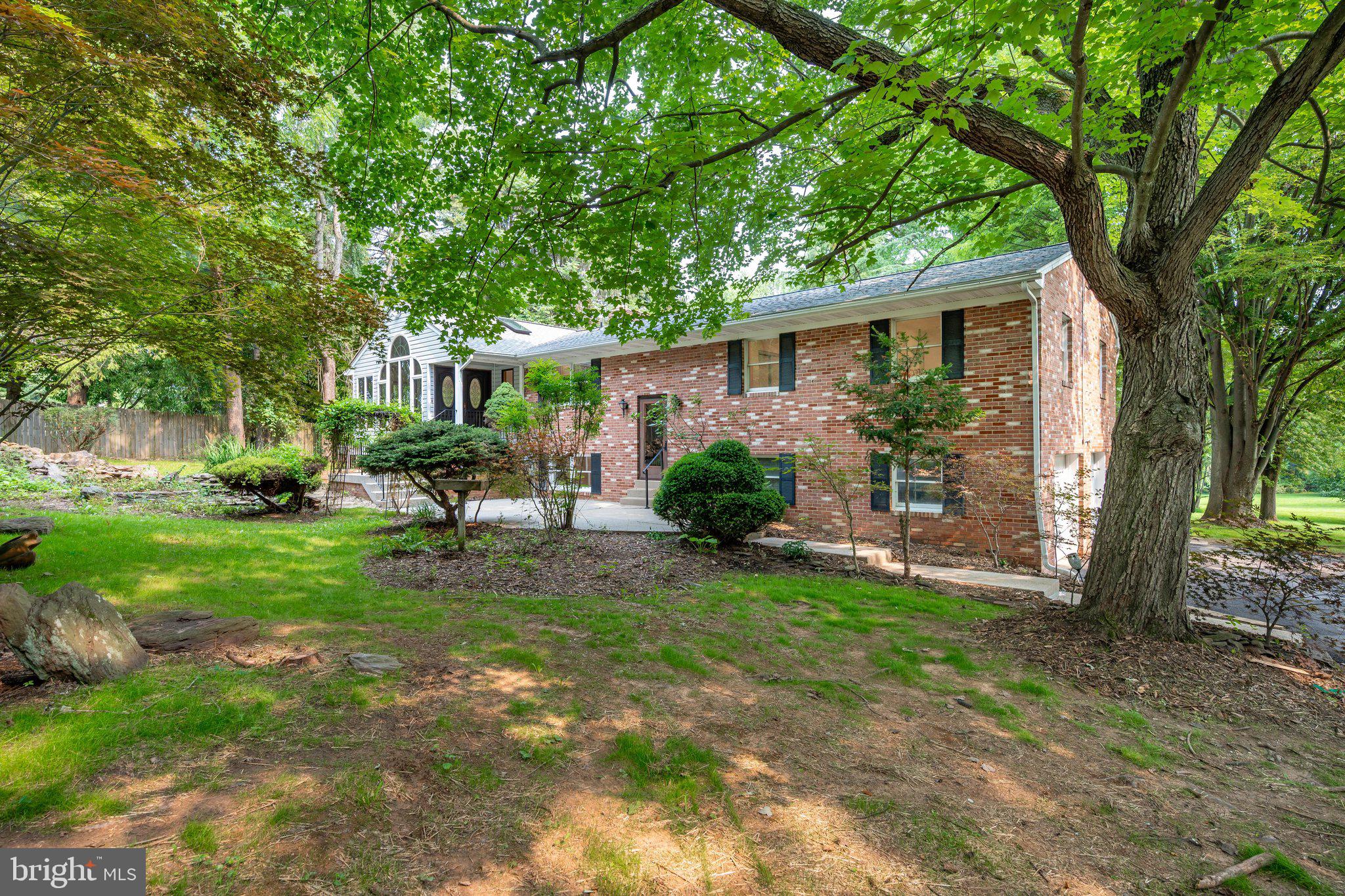 HICKORY HILL - Residential