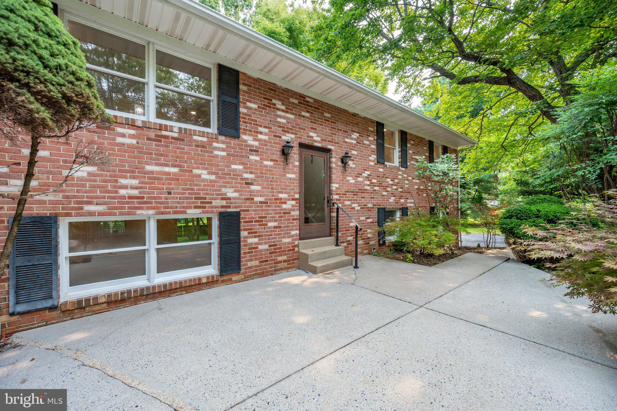 HICKORY HILL - Residential