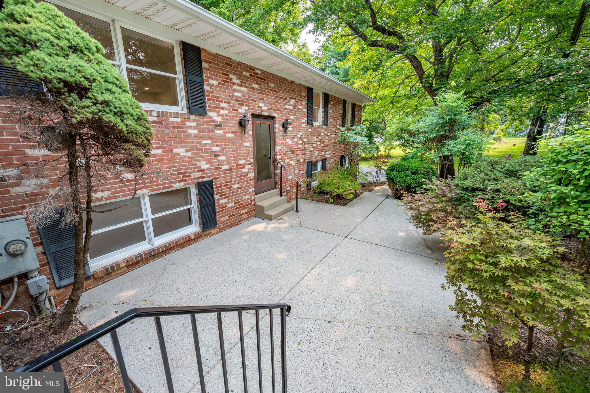 HICKORY HILL - Residential