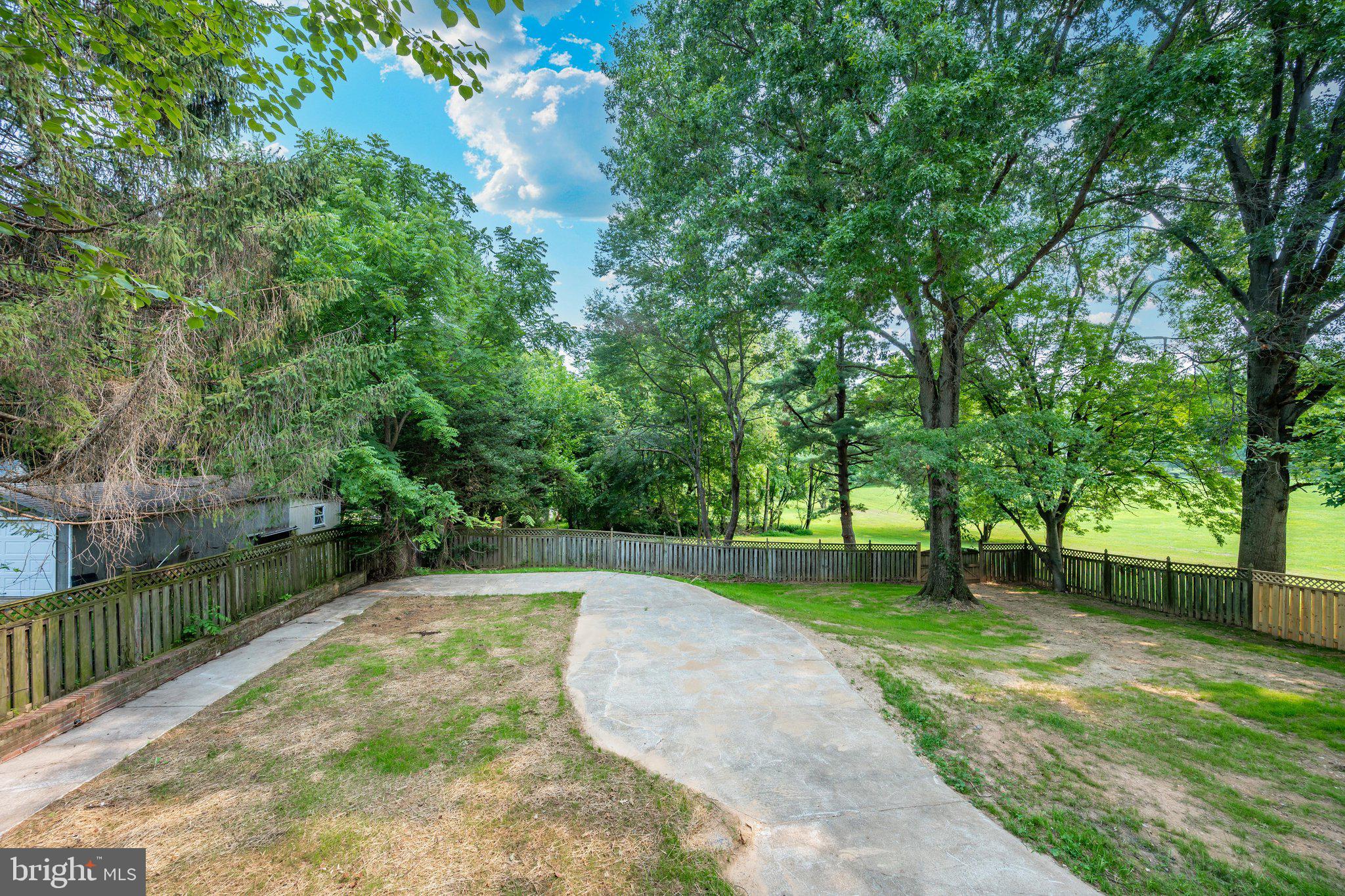 HICKORY HILL - Residential