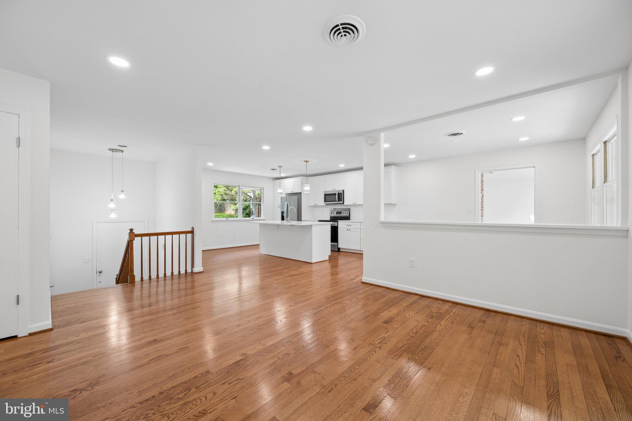 HICKORY HILL - Residential