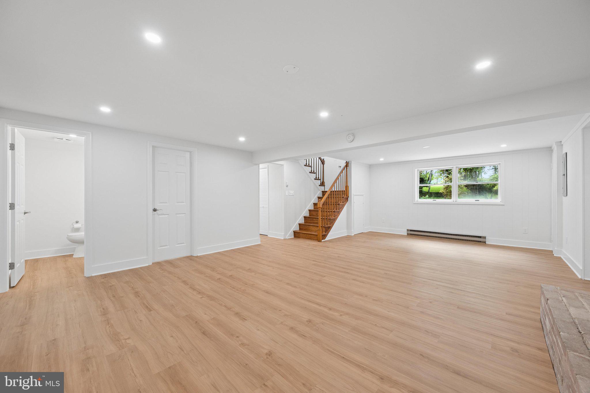 HICKORY HILL - Residential