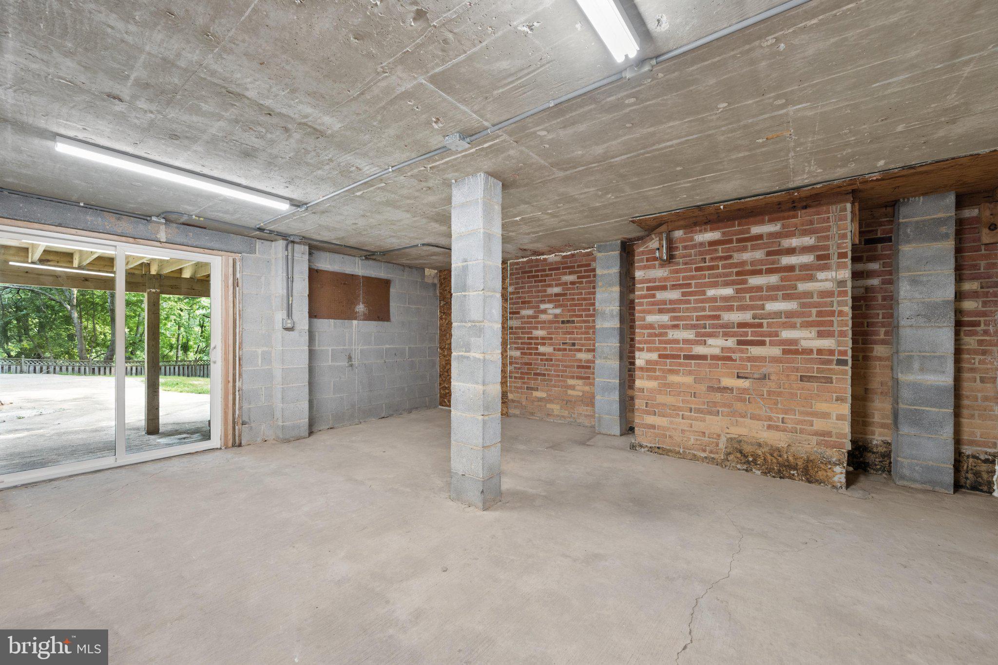 HICKORY HILL - Residential
