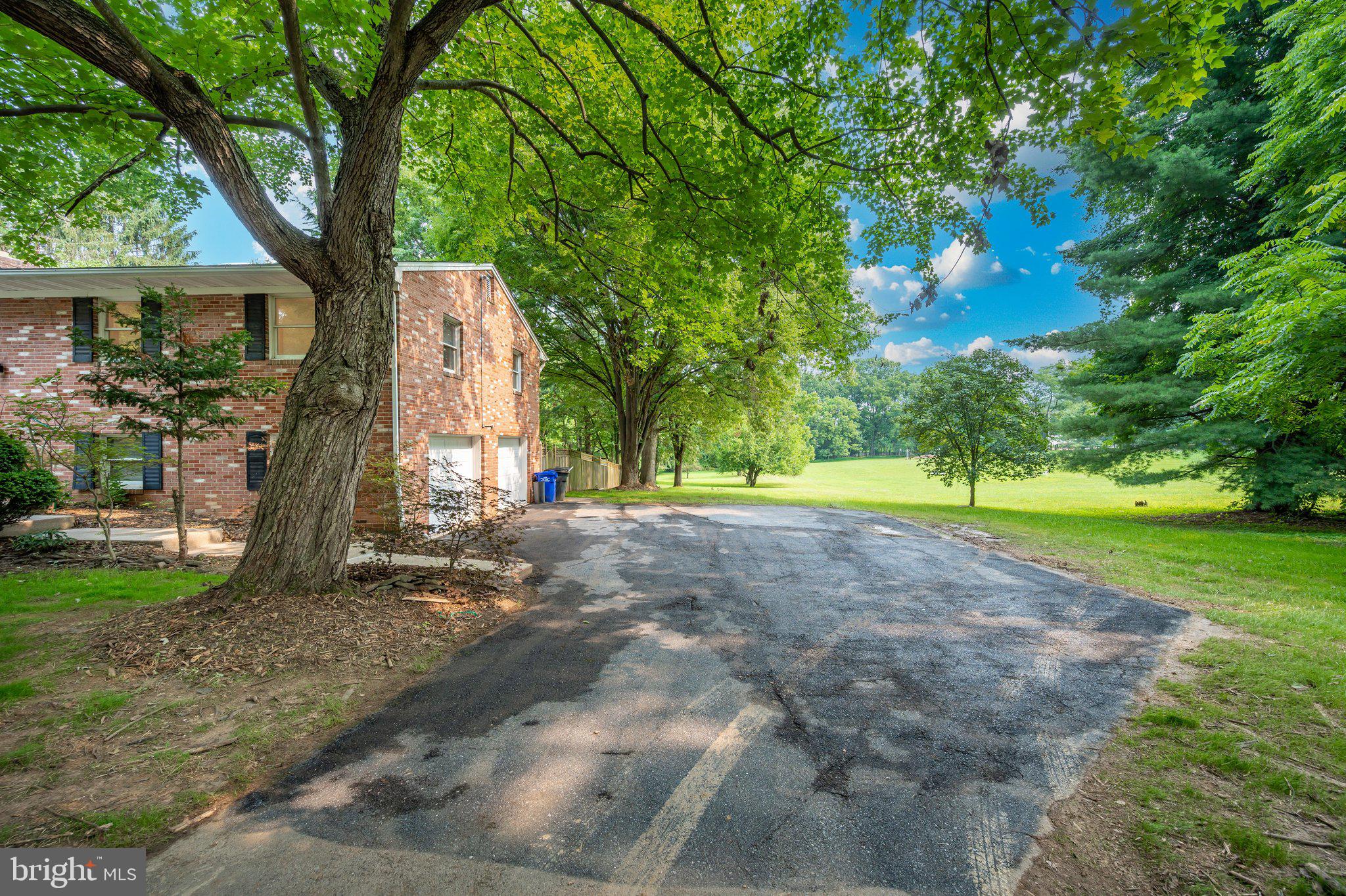 HICKORY HILL - Residential