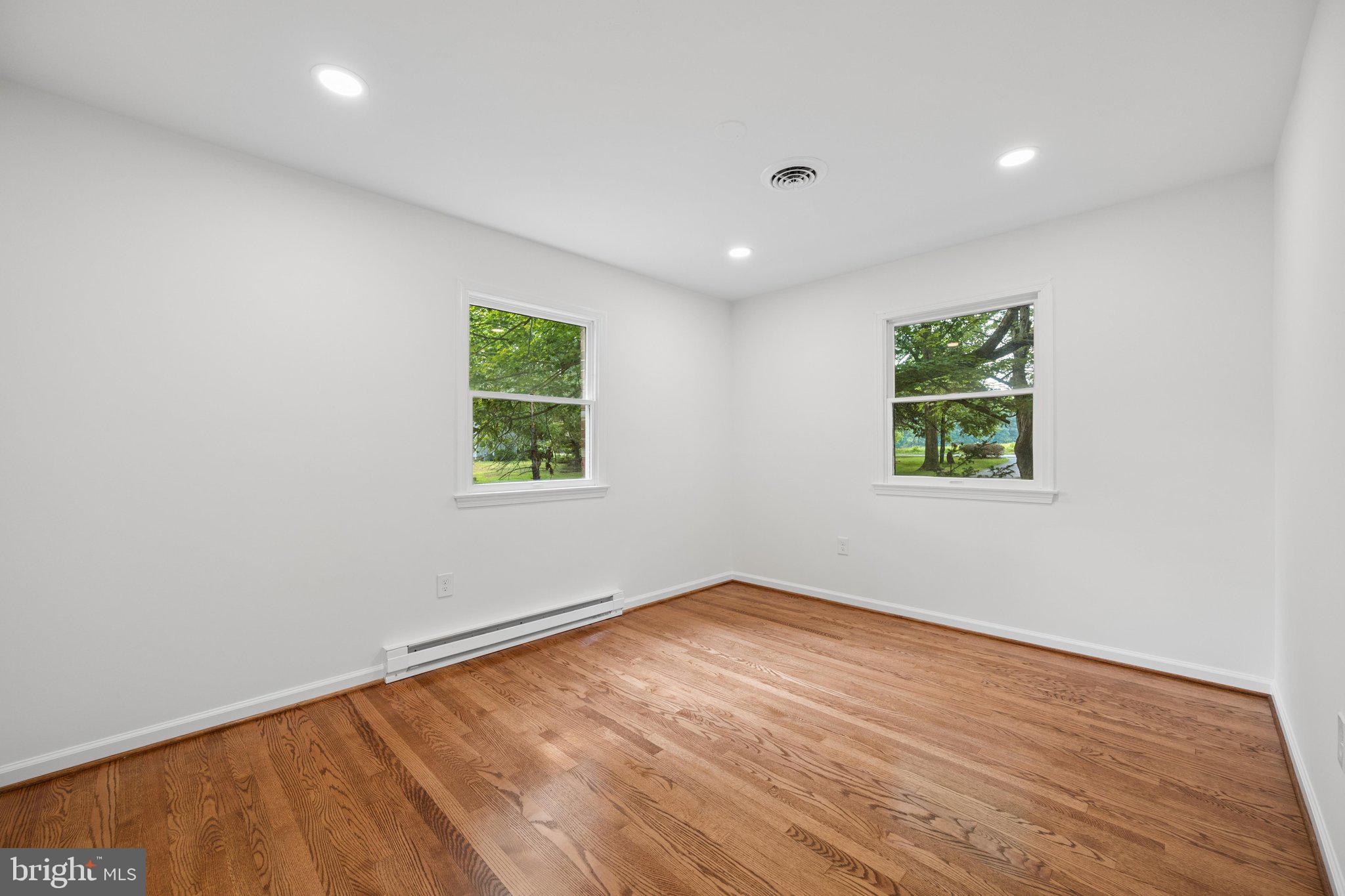 HICKORY HILL - Residential
