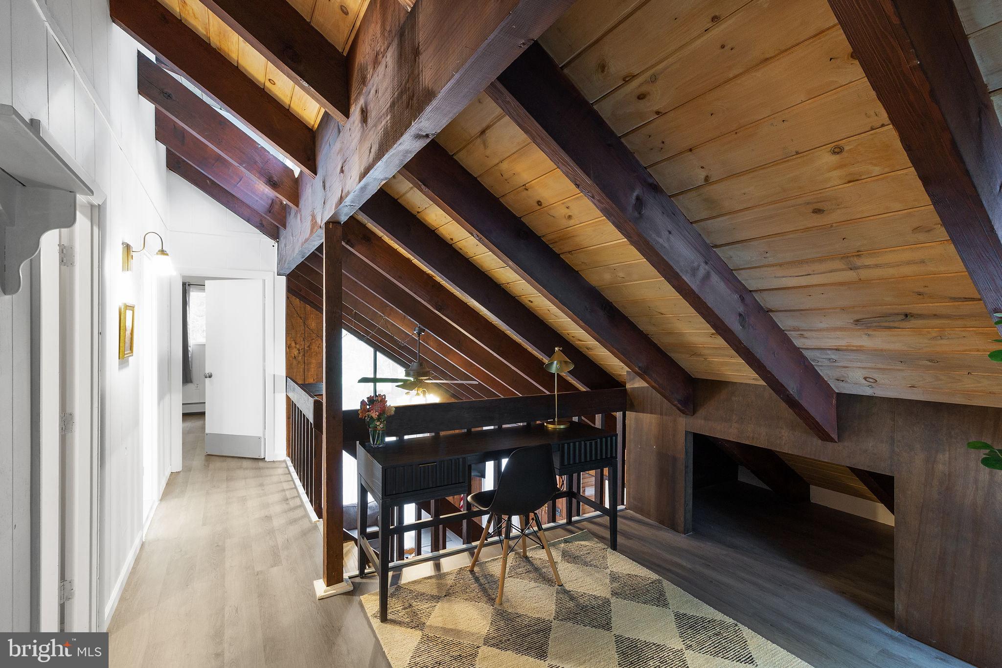 EAGLE ROCK RESORT - Residential