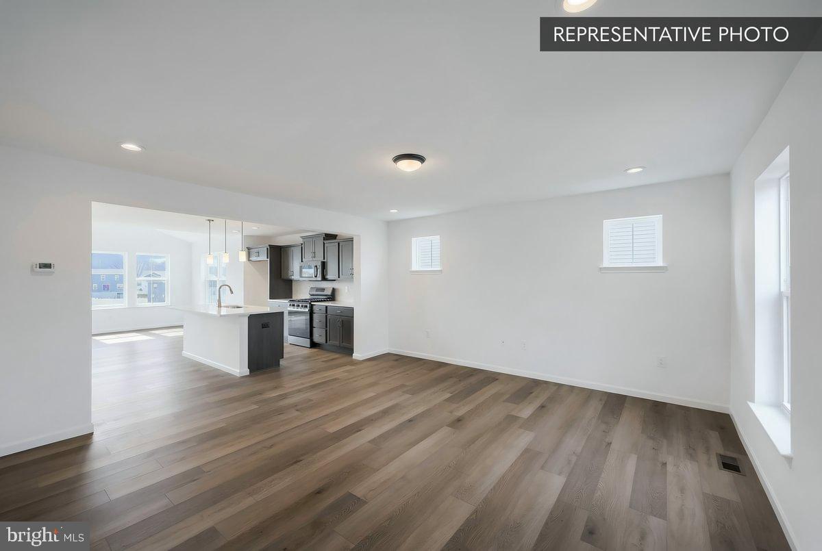 HILLS AT VALLEY VIEW - Residential