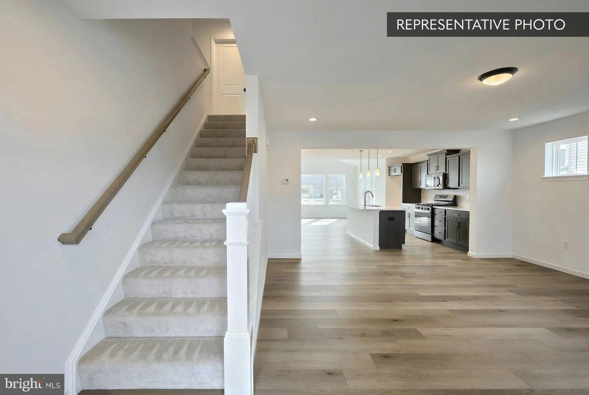 HILLS AT VALLEY VIEW - Residential