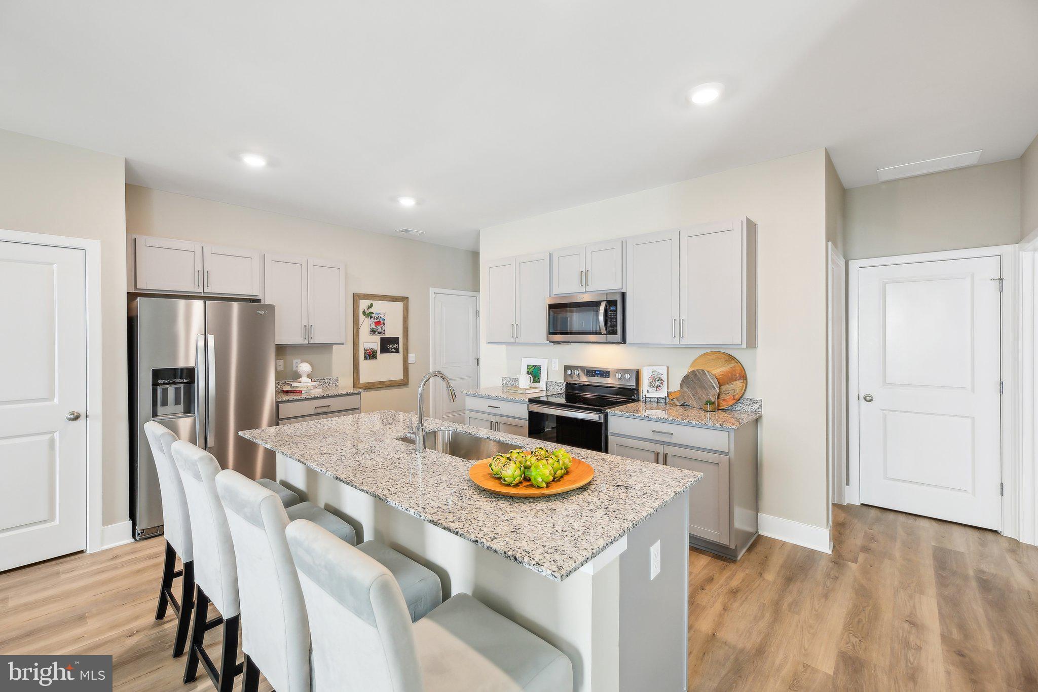 WEST WIND - Residential