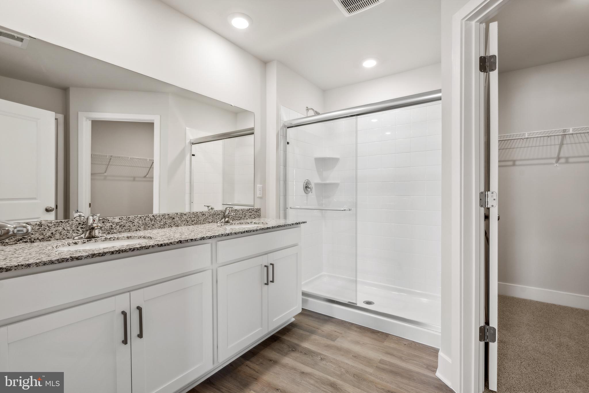 WEST WIND - Residential