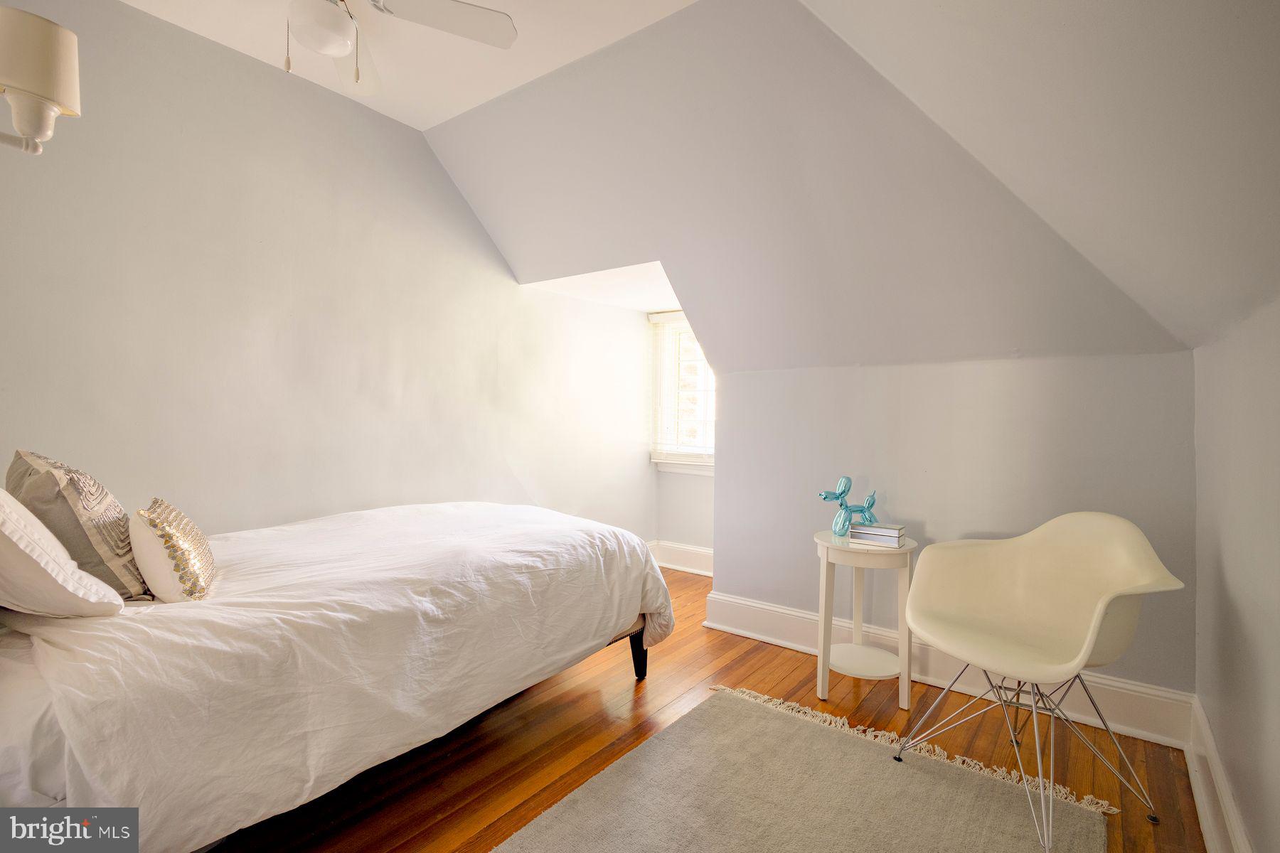 CHESTNUT HILL - Residential