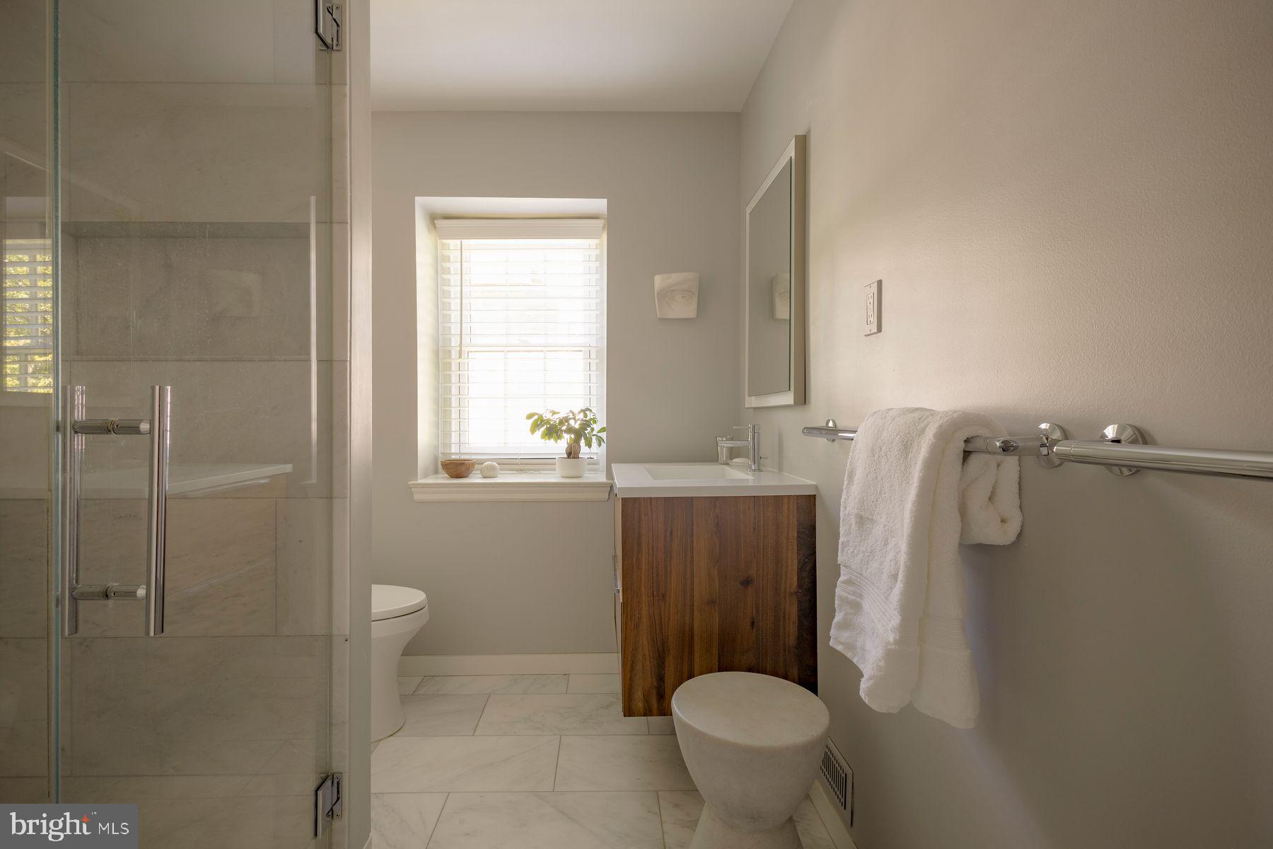 CHESTNUT HILL - Residential
