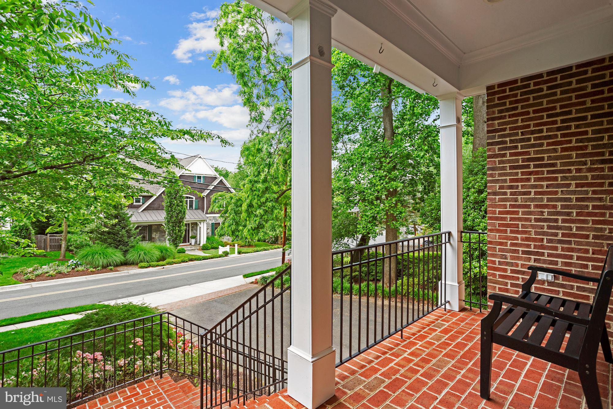 COUNTRY CLUB HILLS - Residential