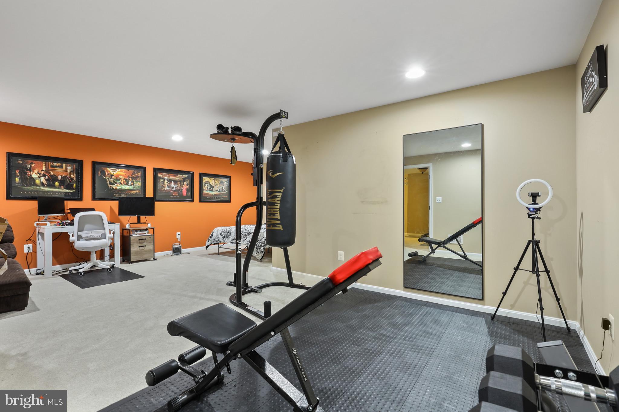 GWYNN OAK - Residential Lease
