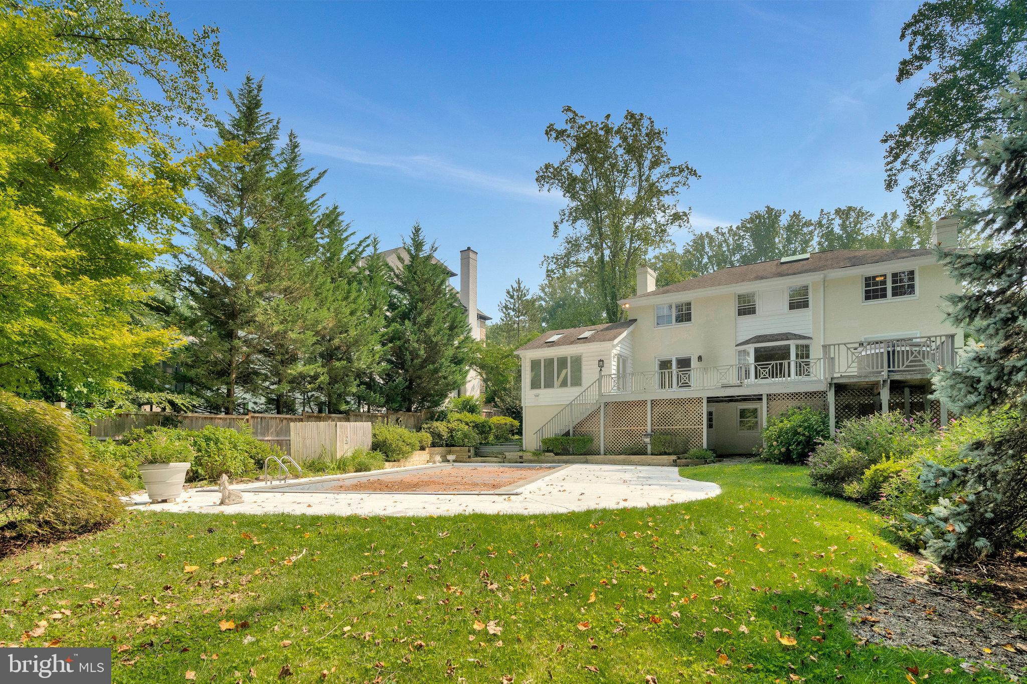 LANGLEY FOREST - Residential