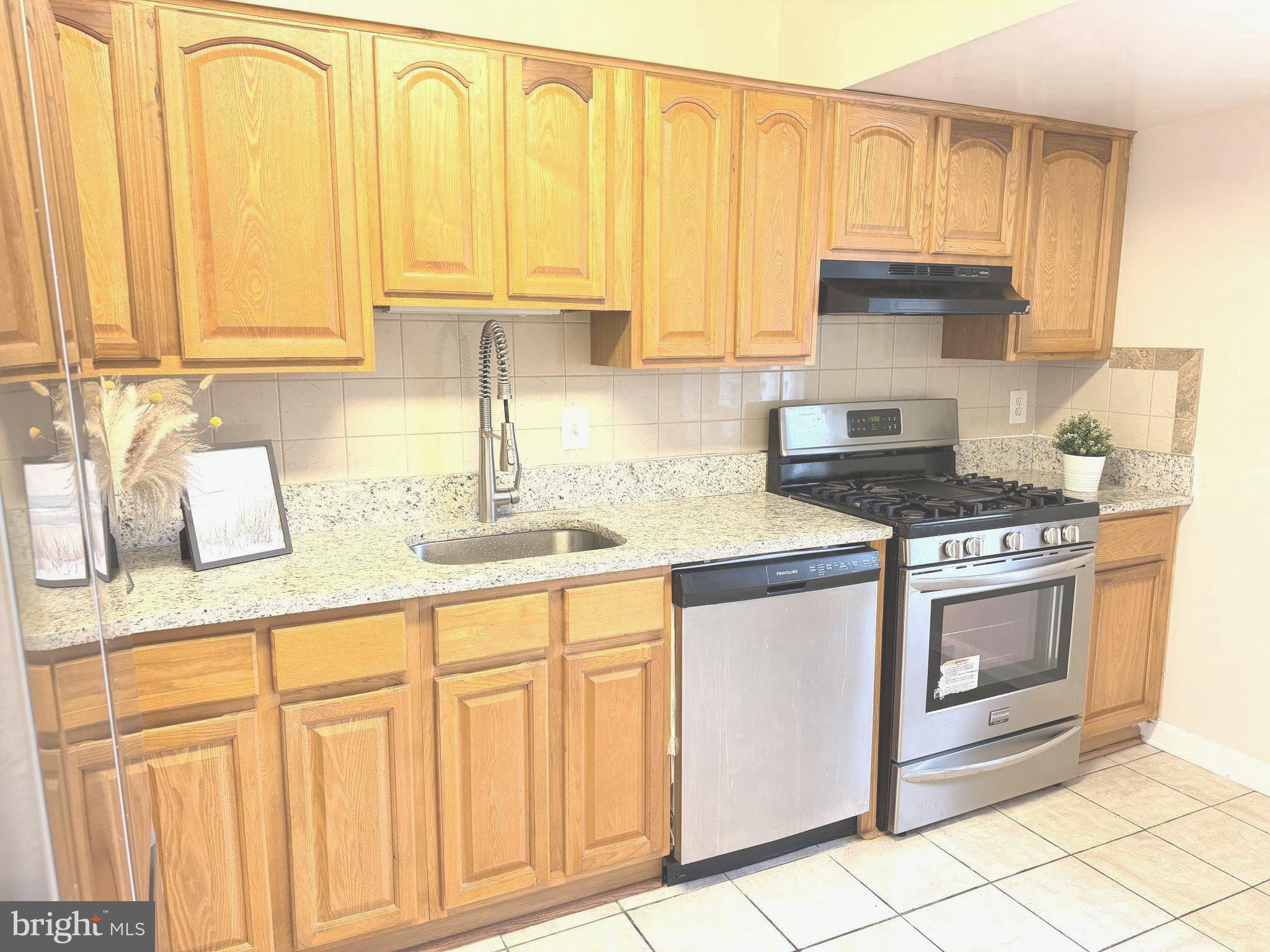 THOMAS CHOICE GARDENS - Residential