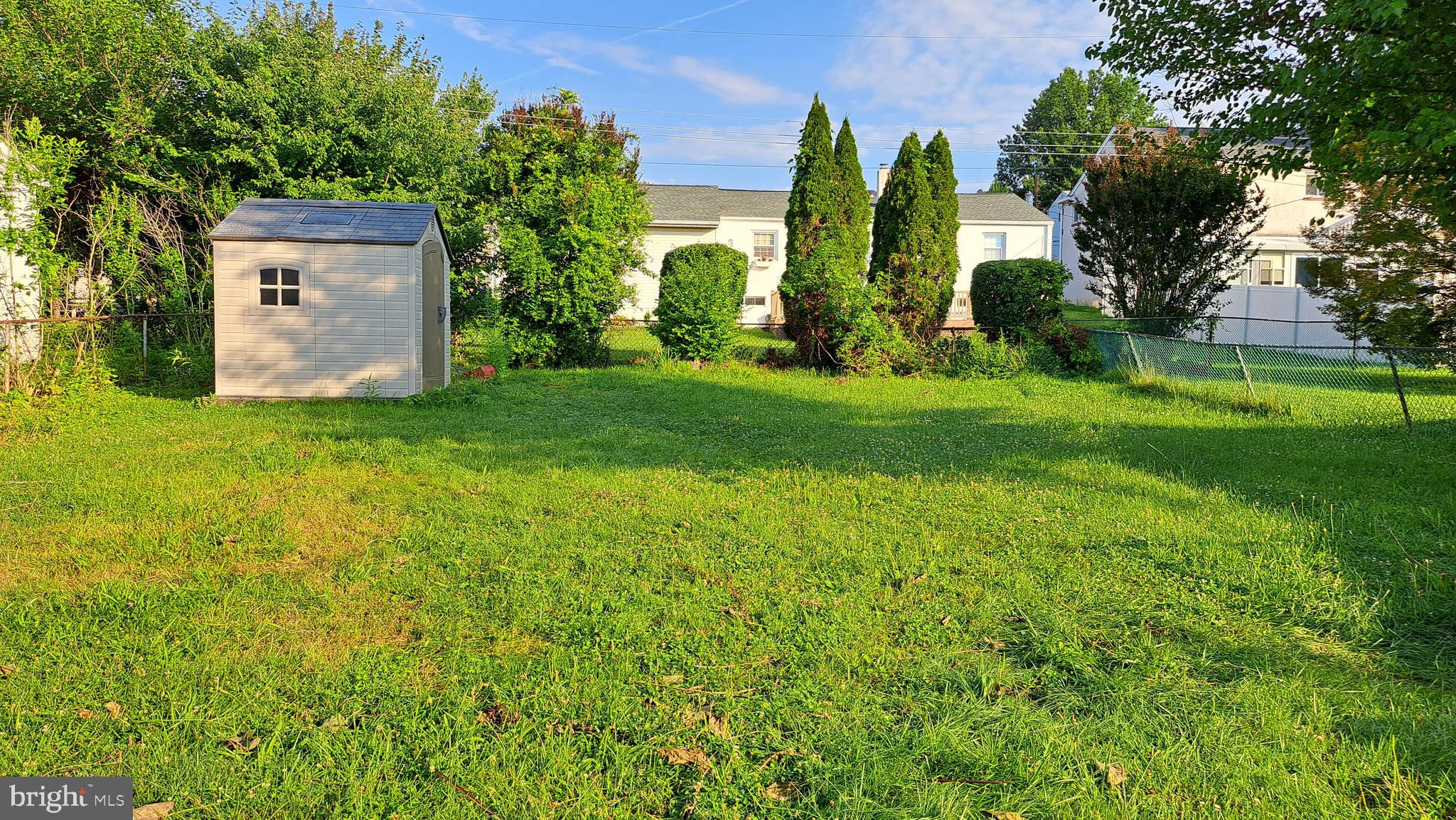 ABINGTON WOODS - Residential
