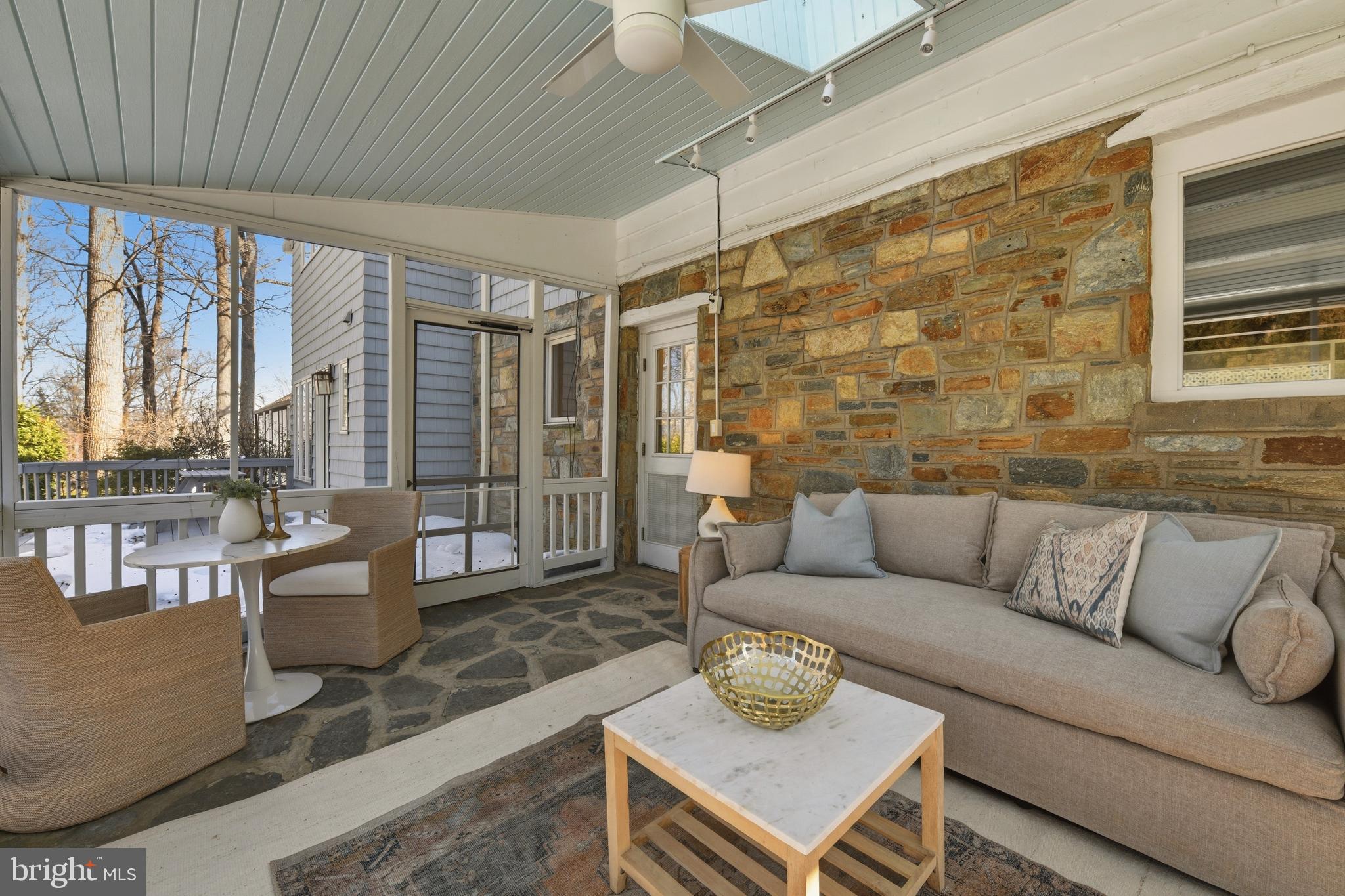 WOODHAVEN - Residential