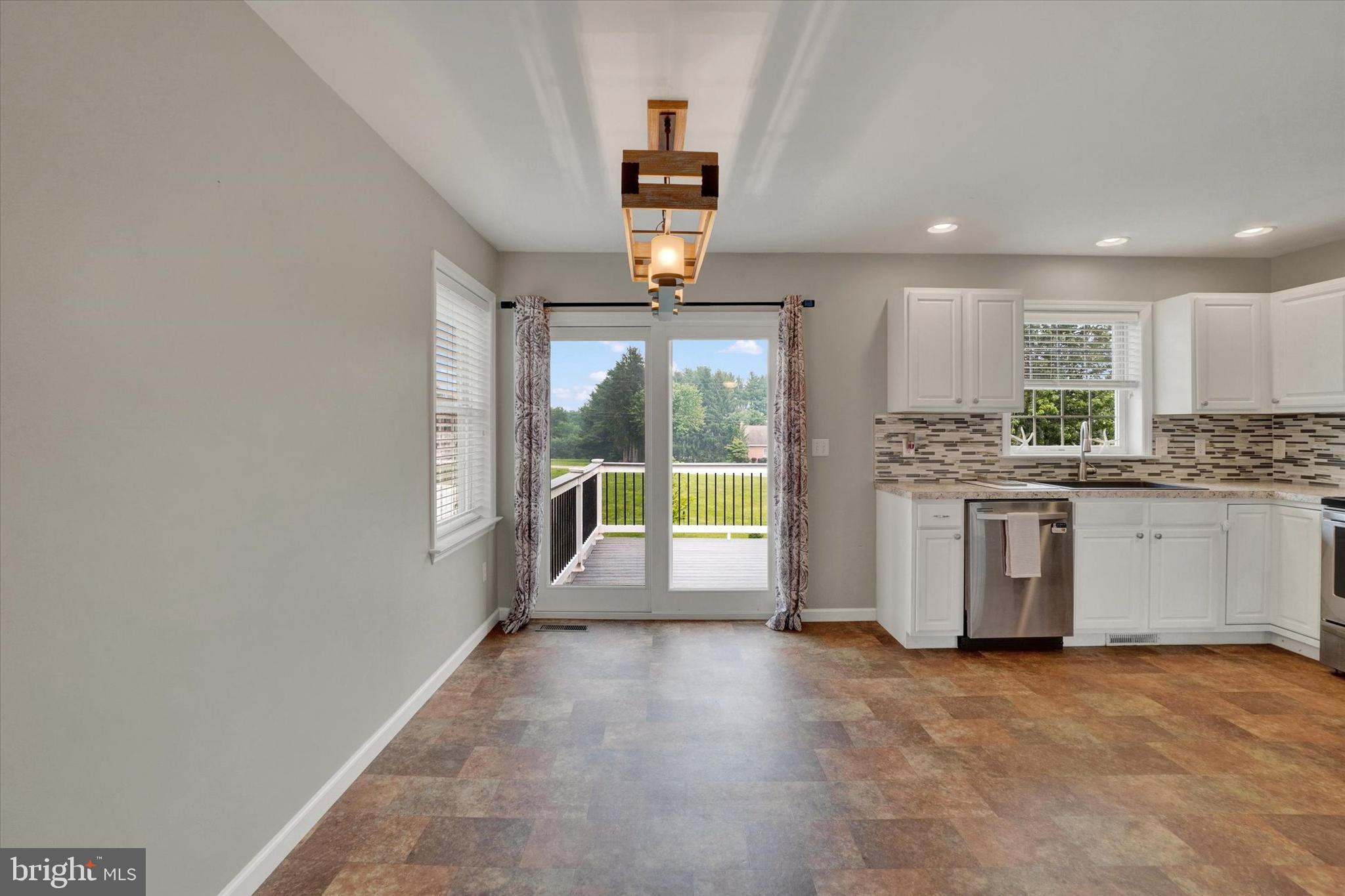 ASHCOMBE FARMS WEST - Residential