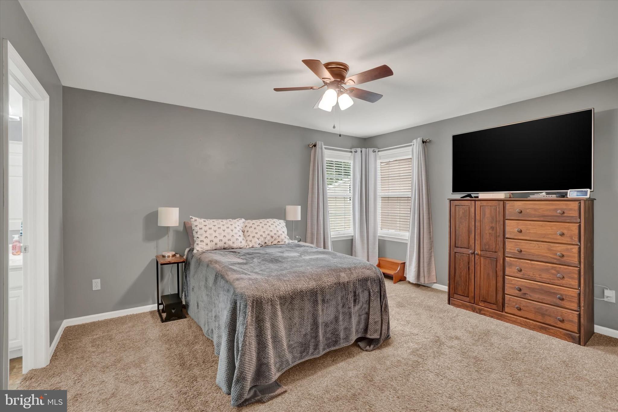 ASHCOMBE FARMS WEST - Residential