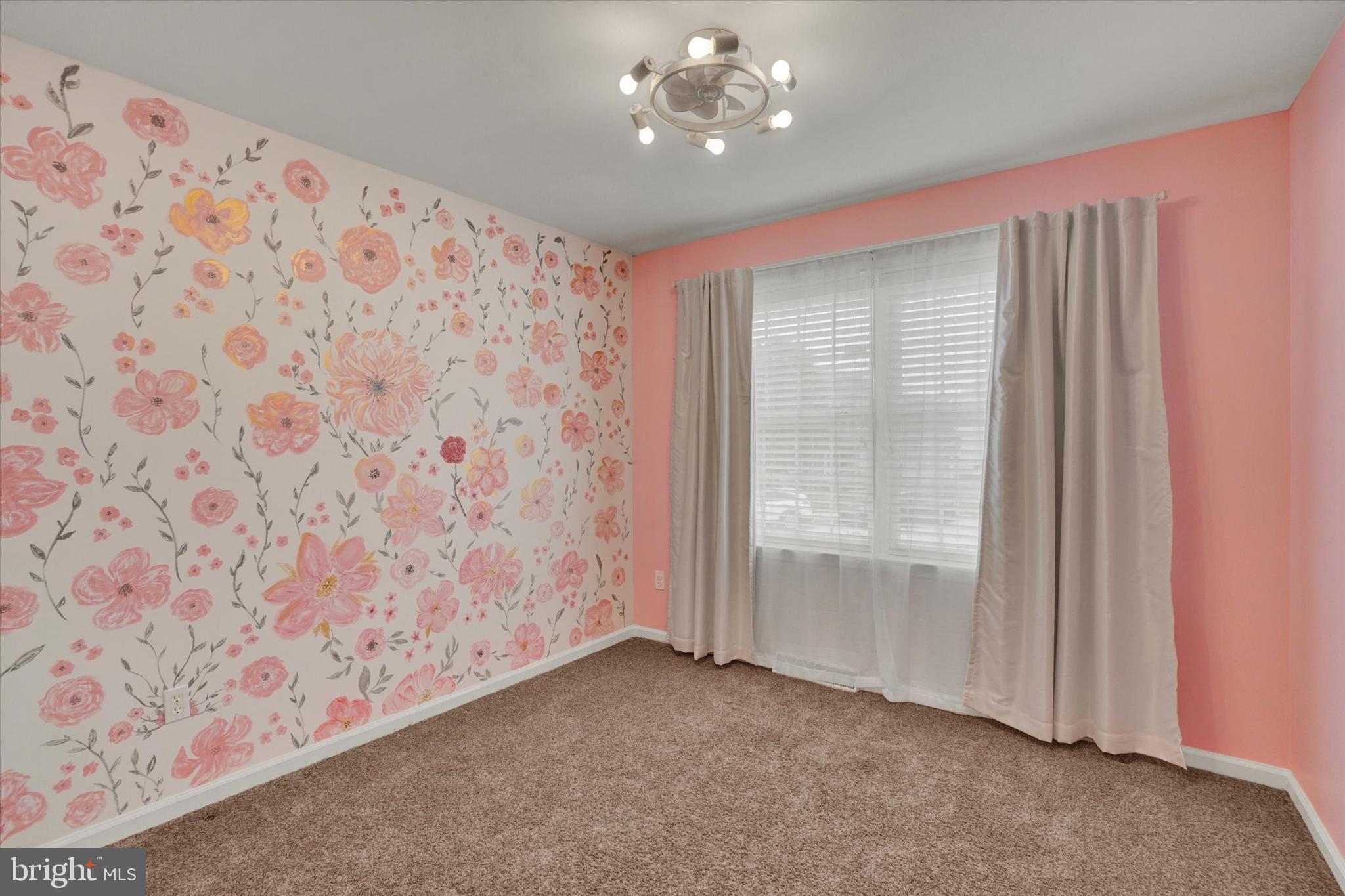 ASHCOMBE FARMS WEST - Residential