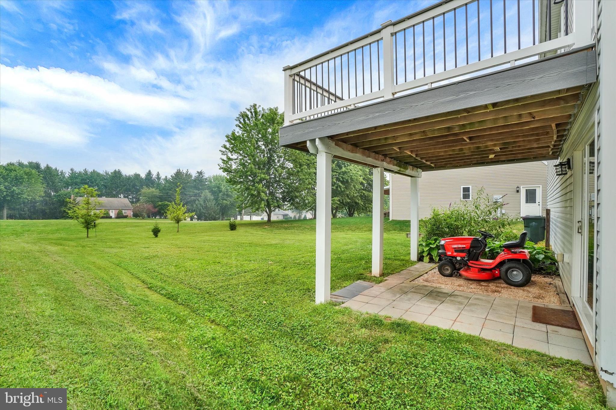 ASHCOMBE FARMS WEST - Residential