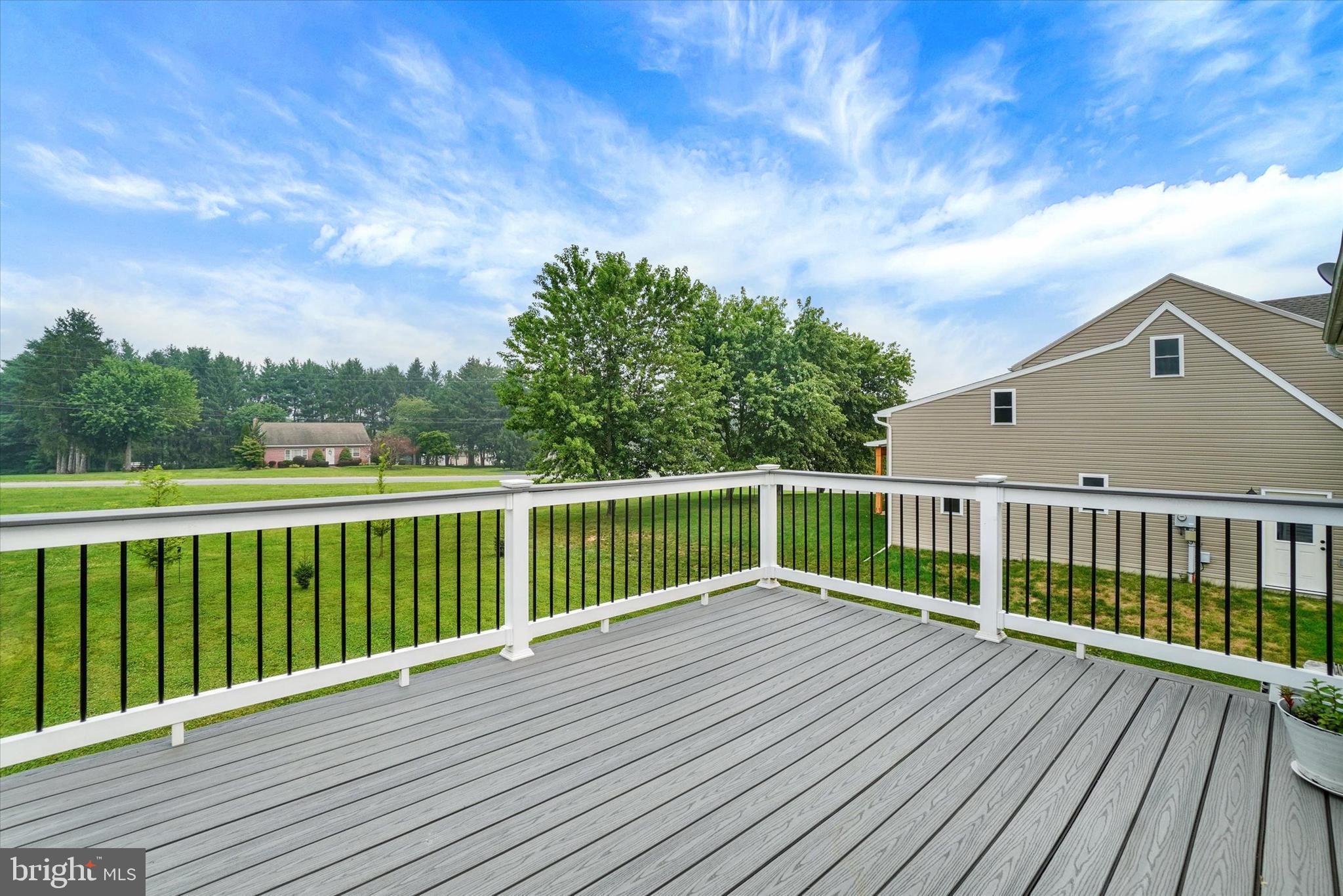 ASHCOMBE FARMS WEST - Residential