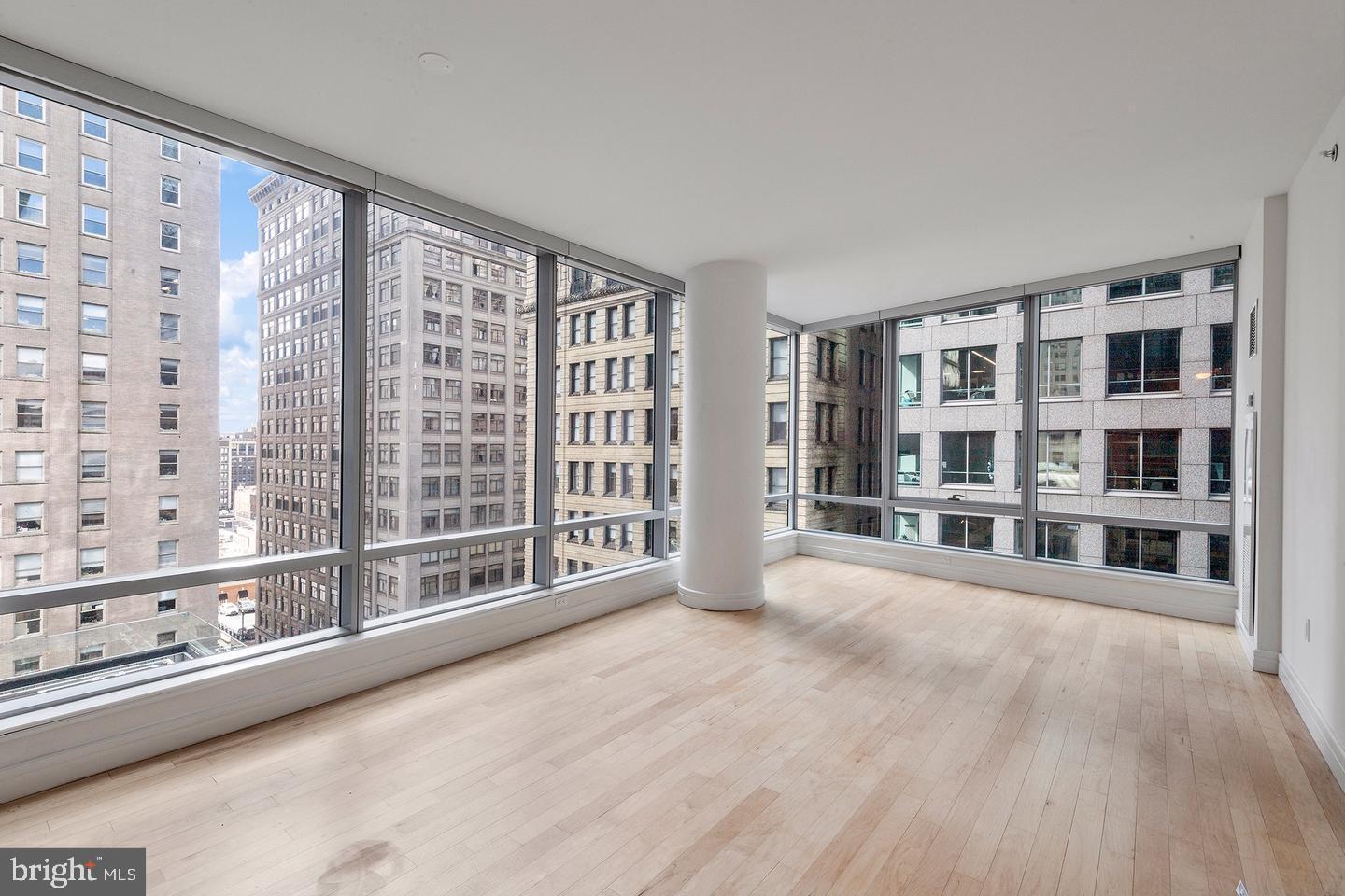 AVENUE OF THE ARTS - Residential Lease