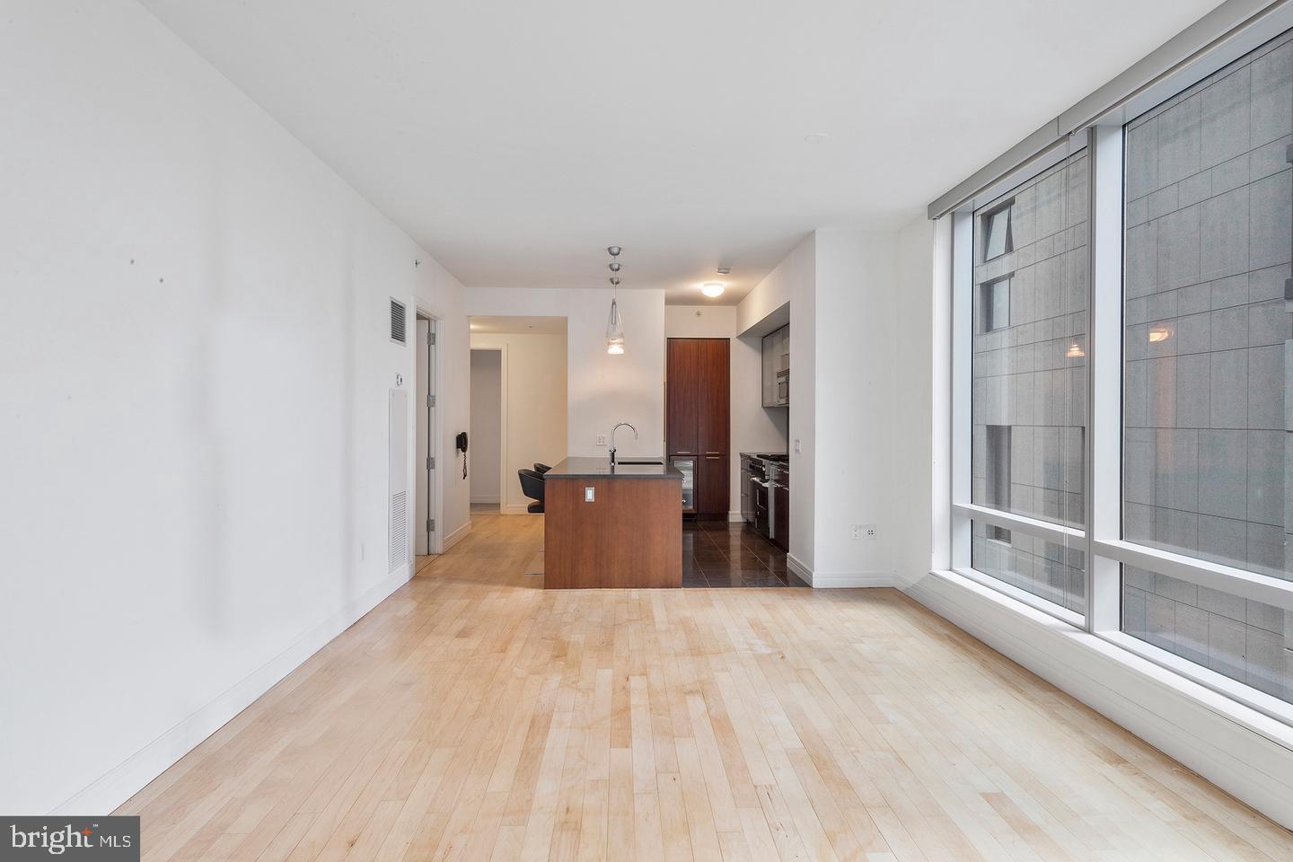 AVENUE OF THE ARTS - Residential Lease