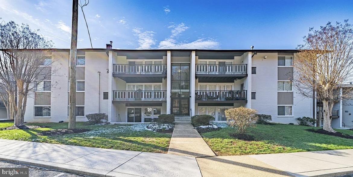 Welcome to 3122 Brinkley Road Unit 201, a fully renovated 2-bedroom, 1-bath condo, designed for modern living. Every detail is brand new—featuring fresh flooring, crisp paint, upgraded appliances, and a charming new balcony perfect for relaxing. Sleek new lighting and fixtures illuminate every corner, creating a bright, inviting atmosphere. Nestled in a prime location, you’re just minutes from the interstate, shopping, and only a 10-minute drive to the vibrant National Harbor. Don’t miss this opportunity to own a stylish retreat in a sought-after neighborhood!