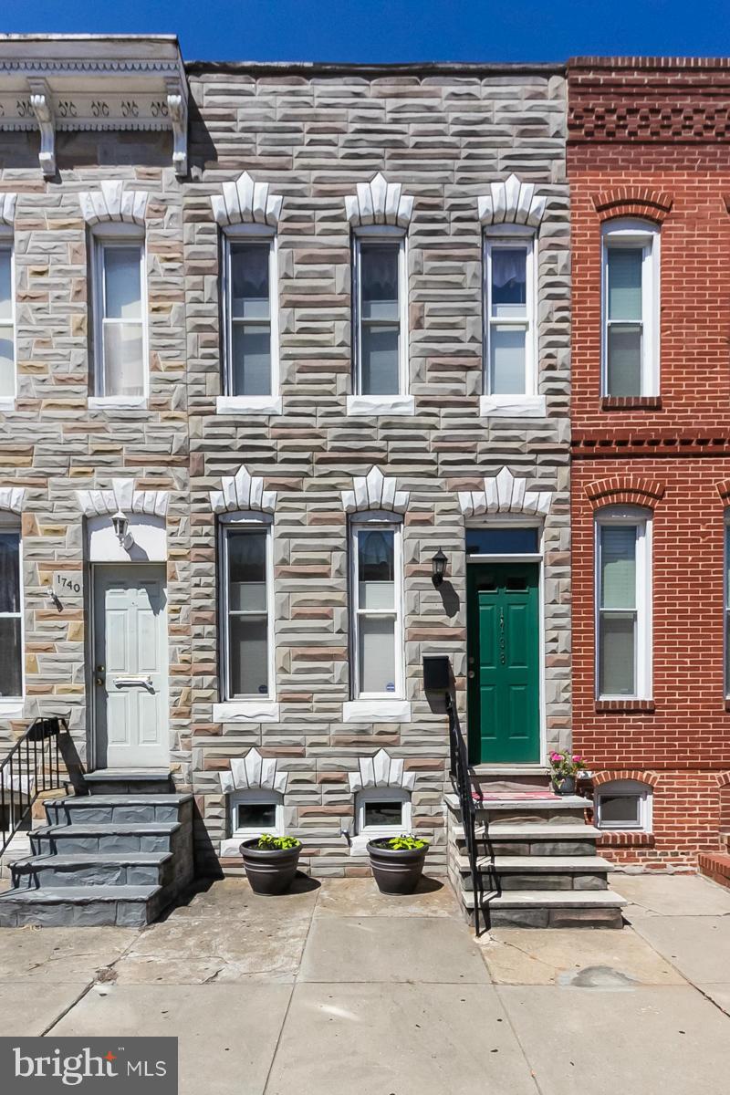 NEW PRICE! 2 CAR PARKING in Federal Hill! 2 generously sized rooms (with a 2nd Floor Den), 2 Full baths, an updated kitchen with granite and stainless, main level laundry, new carpet on 2nd floor (over wood), Central A/C, exposed brick; walk to stadiums, restaurants, blocks from downtown, moments from highways! This is a commuter's dream!