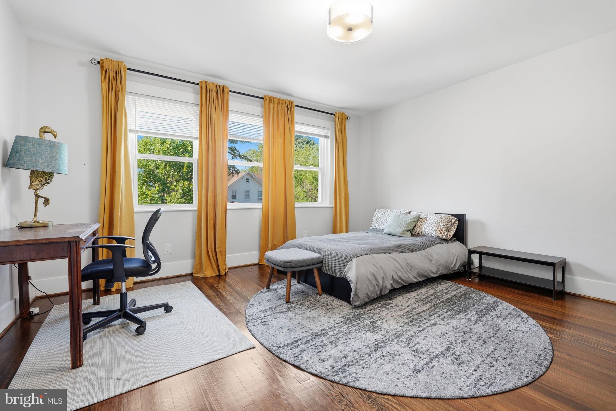 EDNOR GARDENS - LAKESIDE - Residential