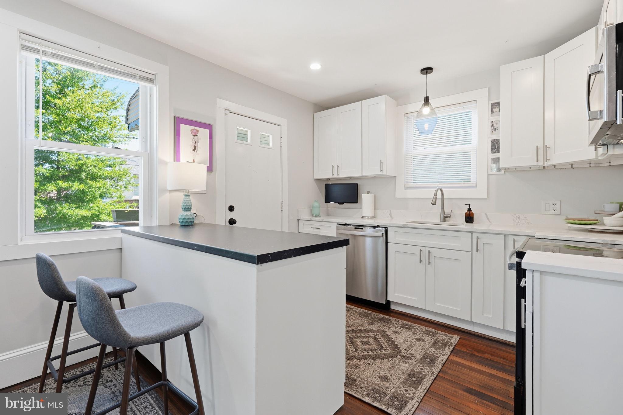EDNOR GARDENS - LAKESIDE - Residential