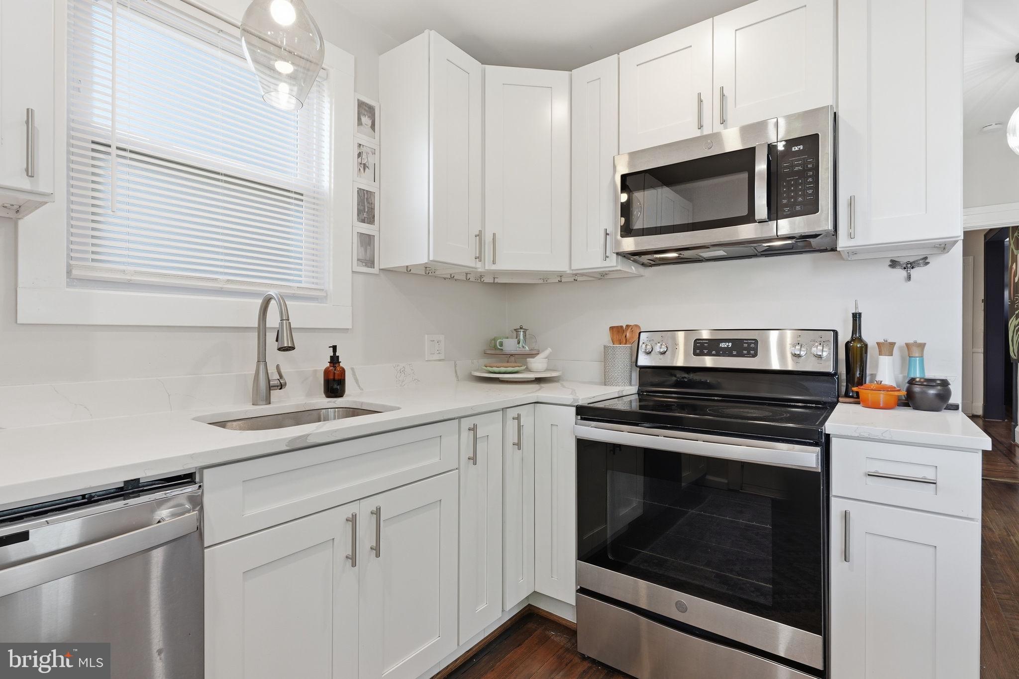 EDNOR GARDENS - LAKESIDE - Residential