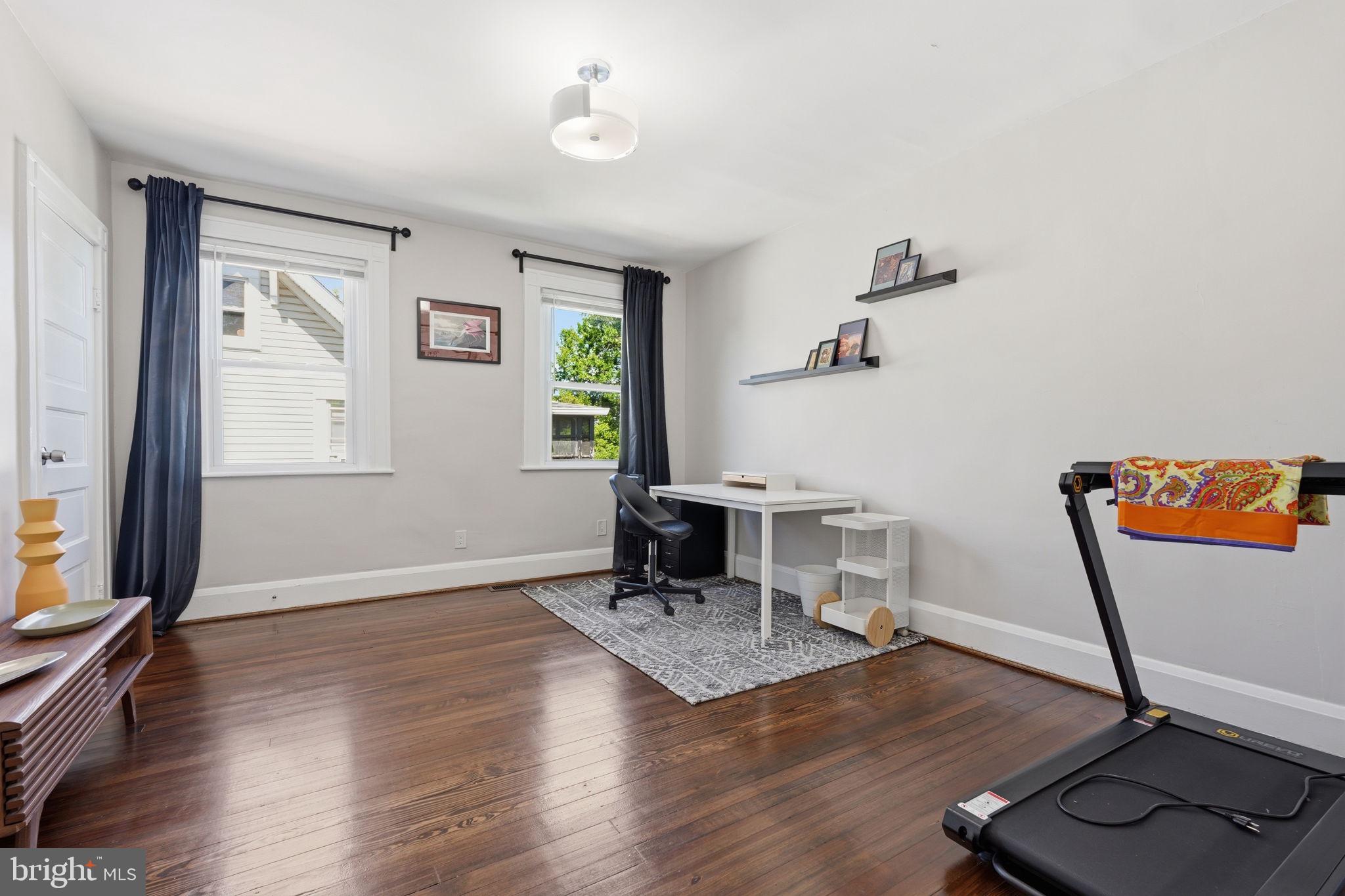 EDNOR GARDENS - LAKESIDE - Residential