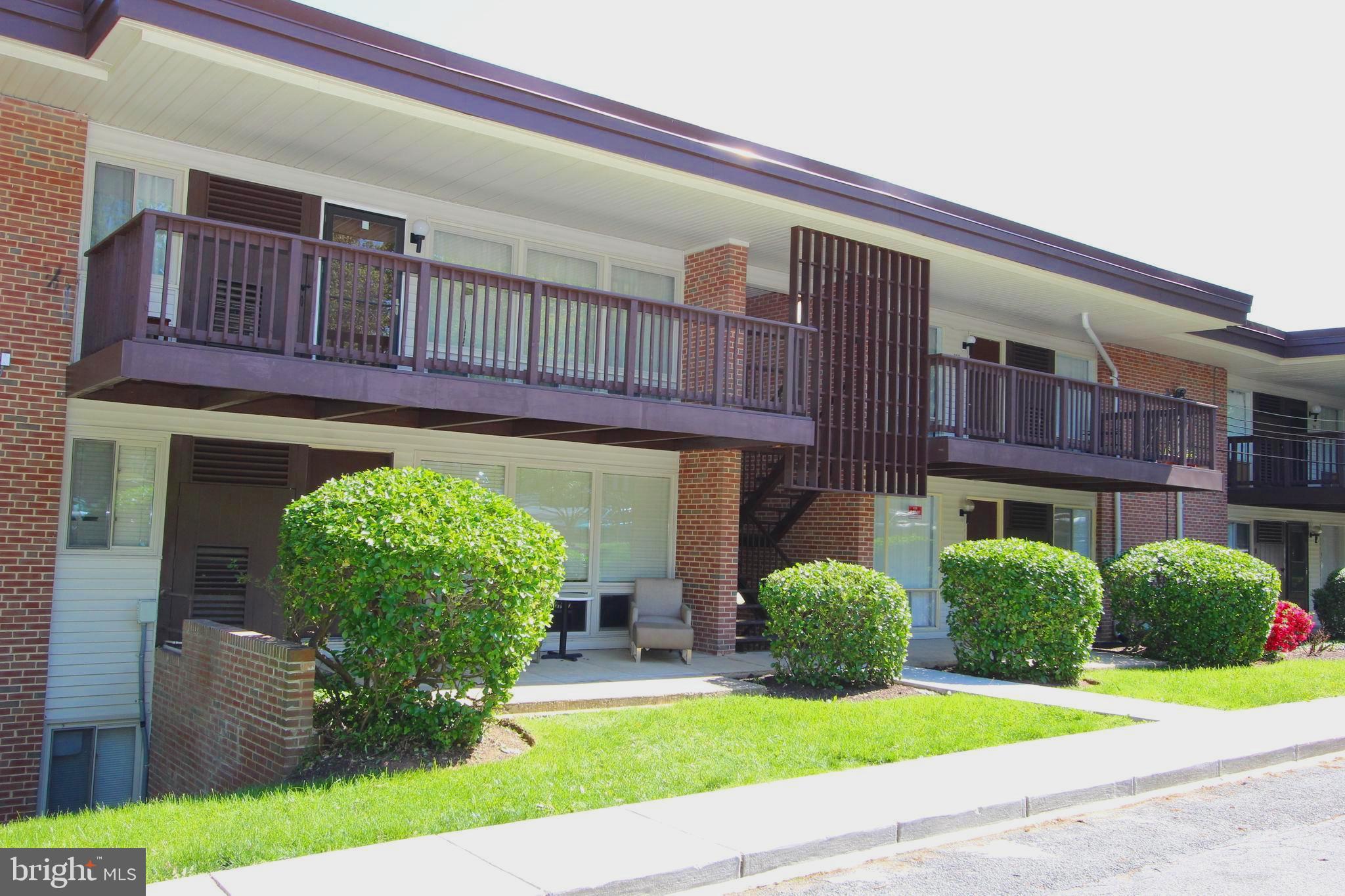WOODMONT SPRINGS - Residential