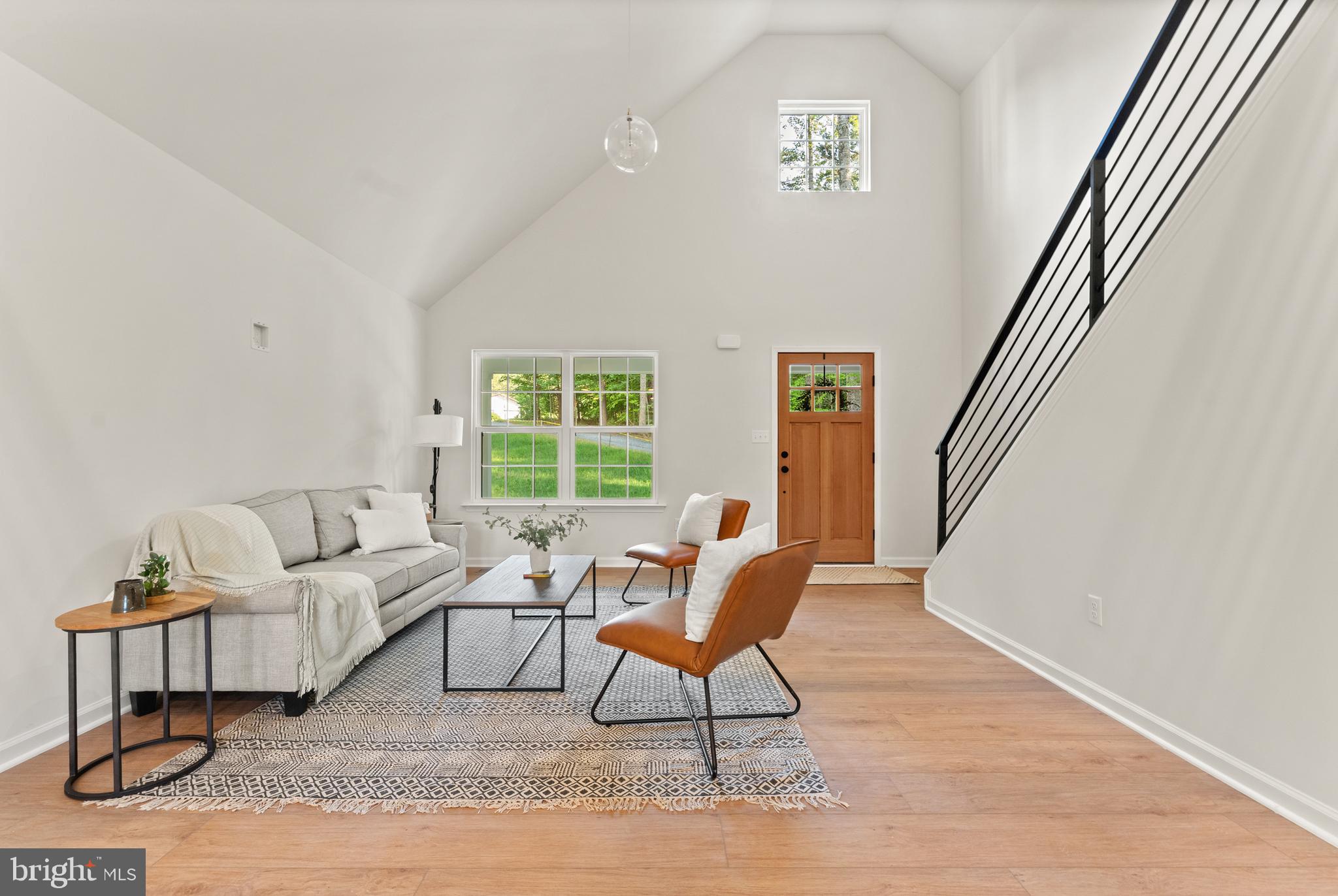 WOODLAND SHORES - Residential