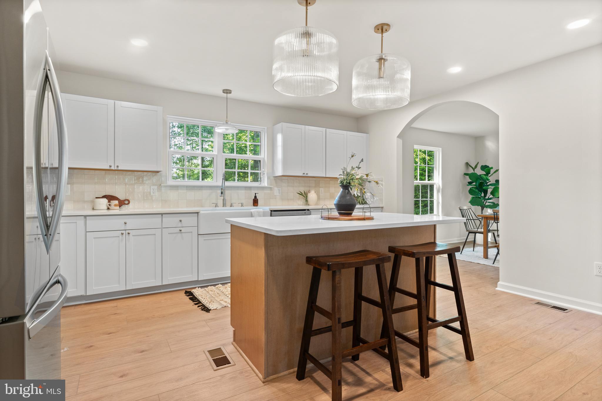 WOODLAND SHORES - Residential