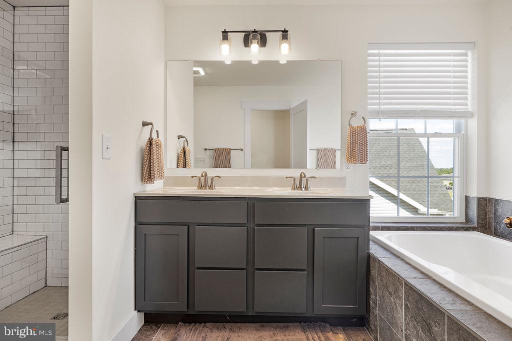 CUMBERLAND VILLAGE - Residential