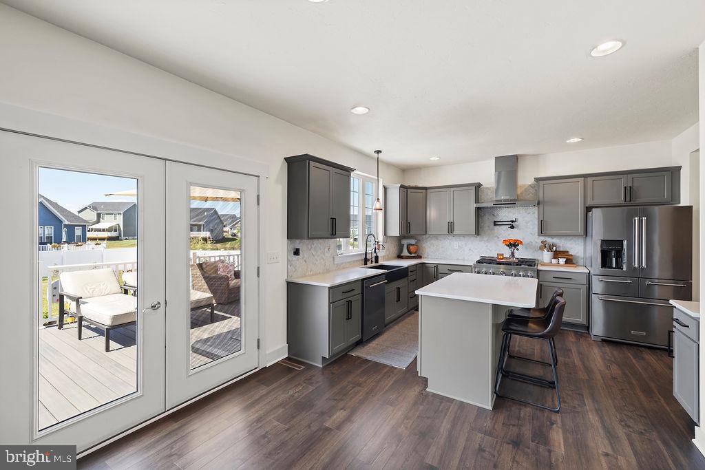 CUMBERLAND VILLAGE - Residential