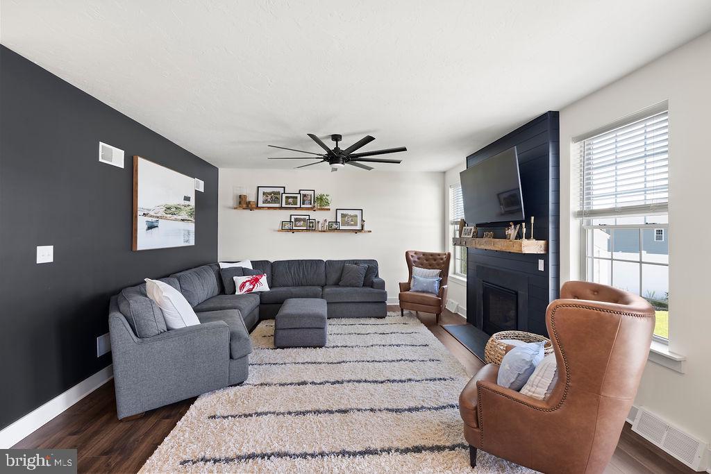 CUMBERLAND VILLAGE - Residential