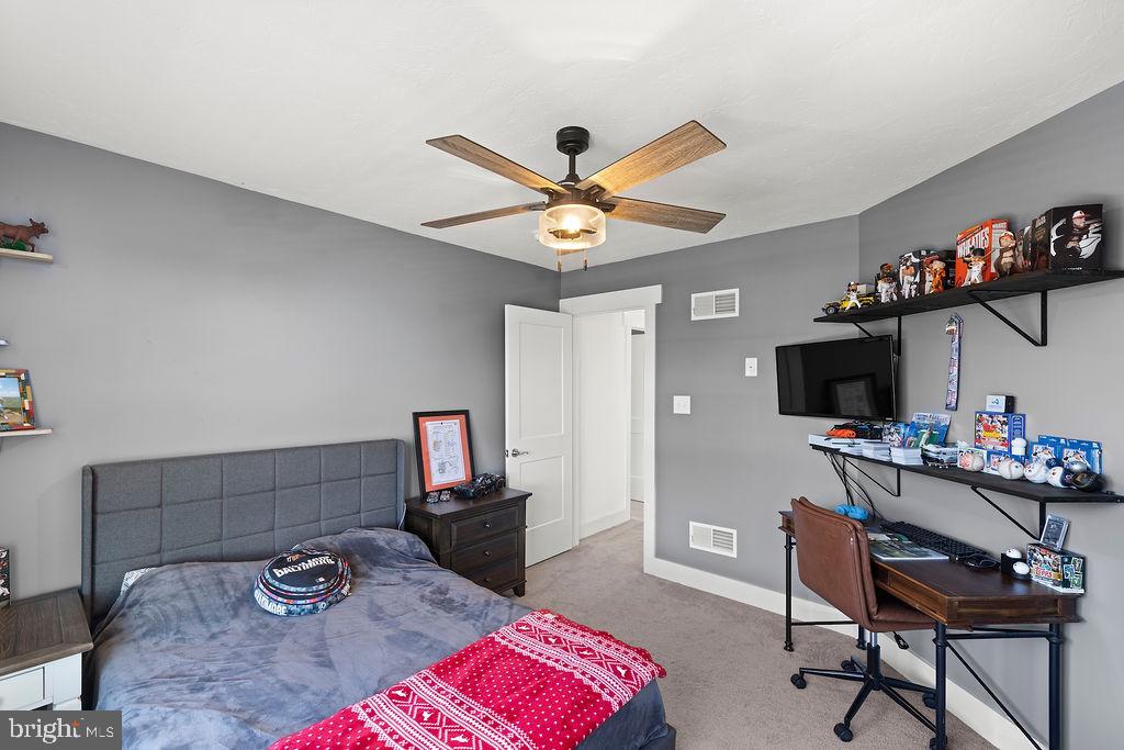 CUMBERLAND VILLAGE - Residential