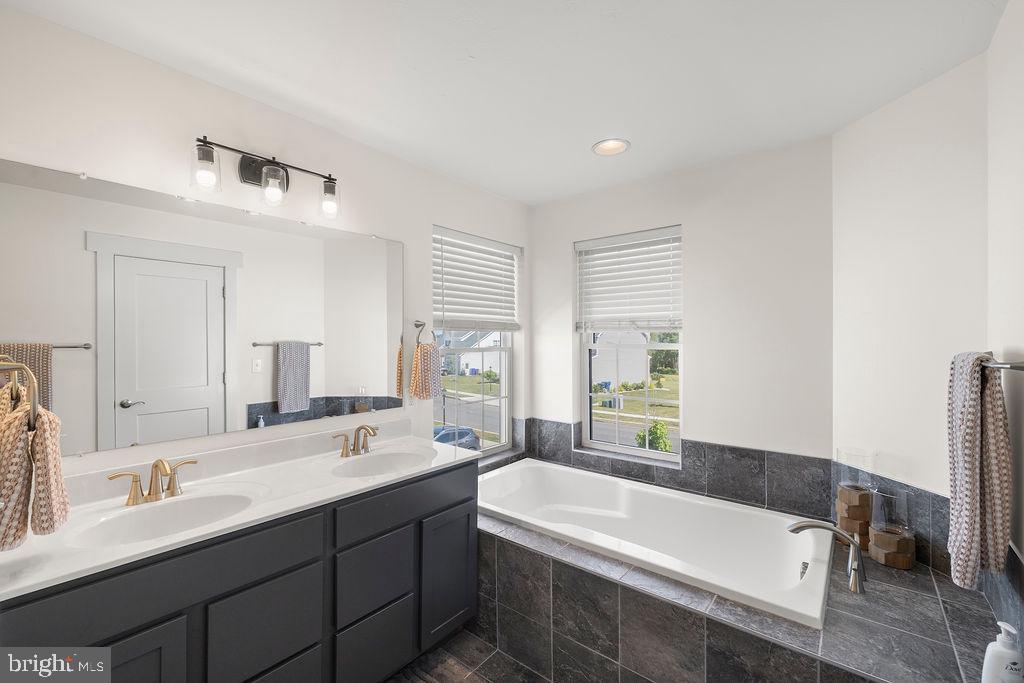CUMBERLAND VILLAGE - Residential