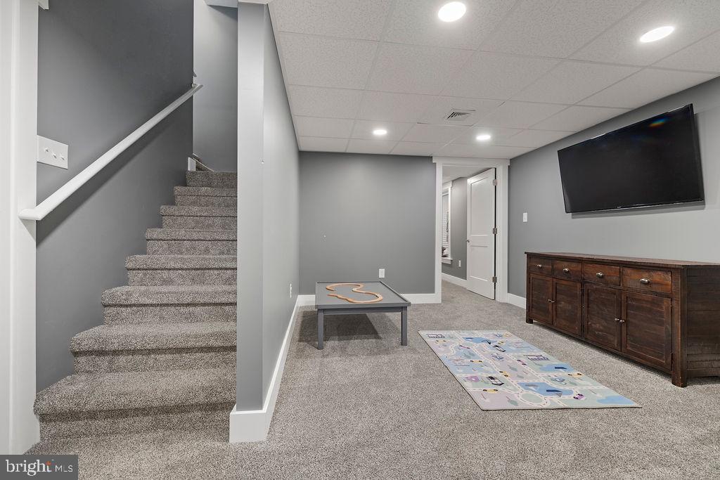 CUMBERLAND VILLAGE - Residential