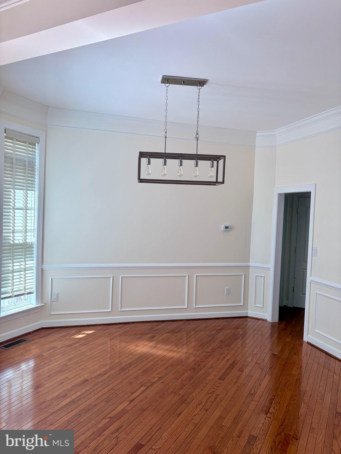 LAING AT GOVERNOR SQUARE - Residential