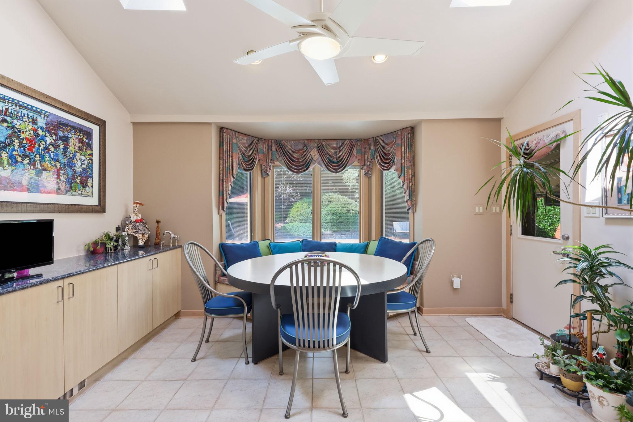 JUSTA FARMS - Residential