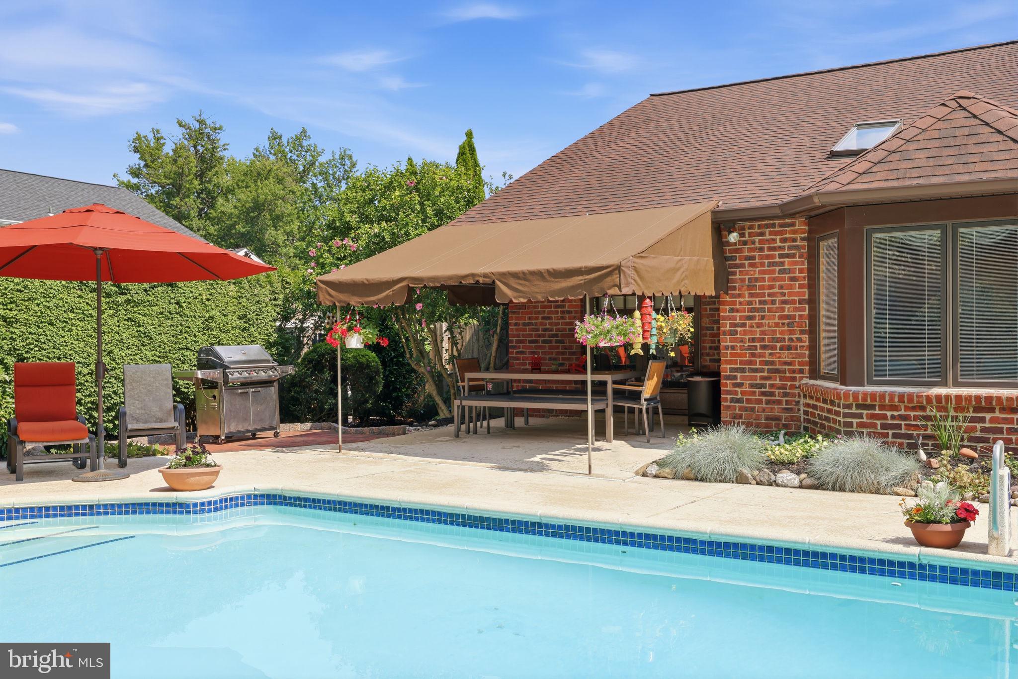 JUSTA FARMS - Residential