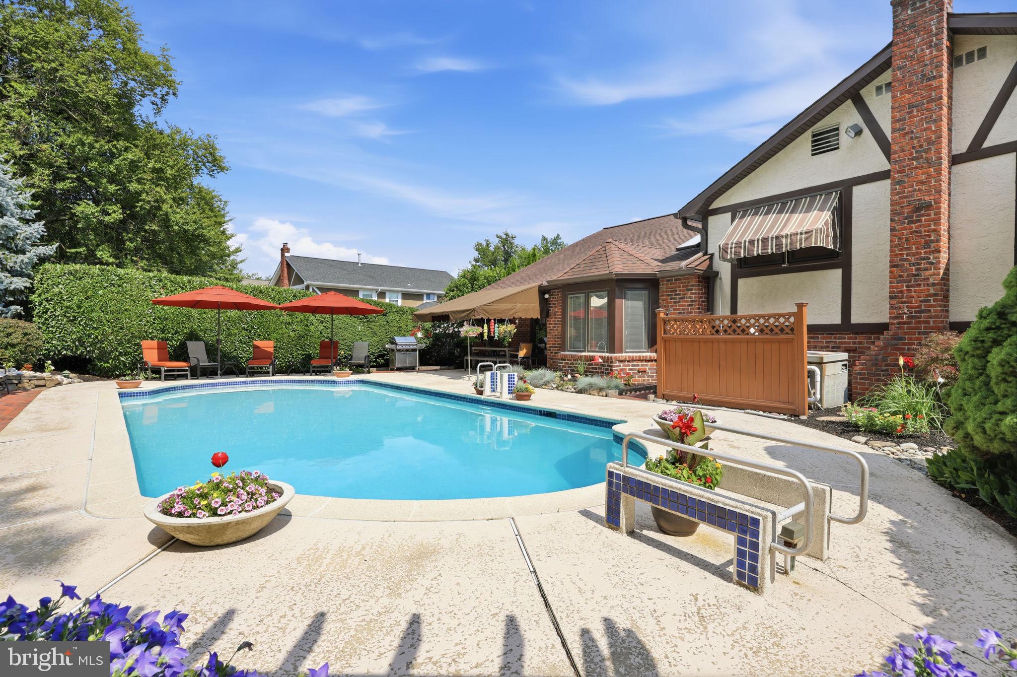 JUSTA FARMS - Residential